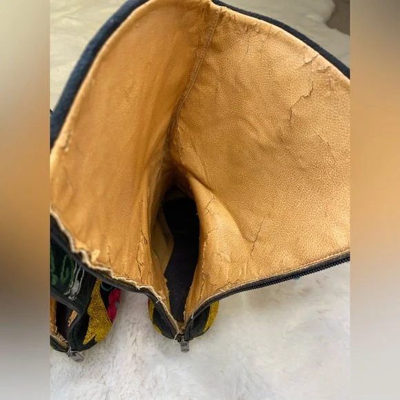 ⚡️Stunning Vintage 90s Neon Floral PSYCHEDELIC Embroidered Kilim Art Heeled Boot - Picture 13 of 16